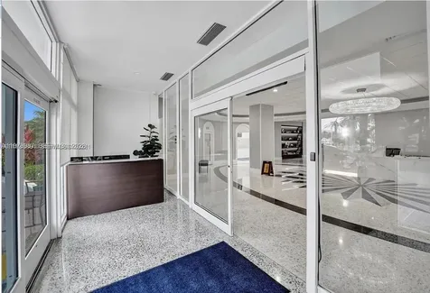 3140 S Ocean Drive Hallandale Beach FL 33009