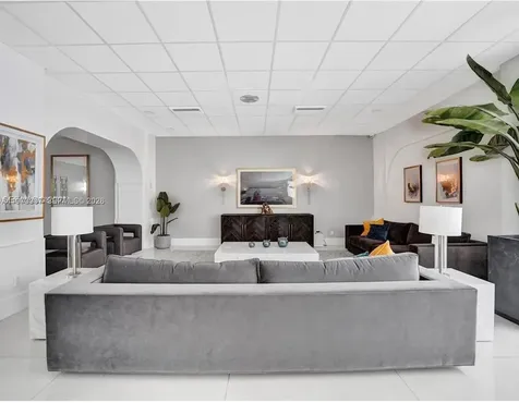 3140 S Ocean Drive Hallandale Beach FL 33009