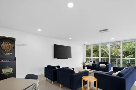 3000 Holiday Drive Fort Lauderdale FL 33316