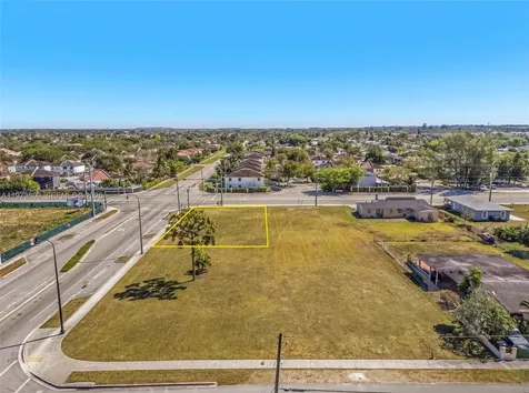 264XX SW 137 Street Homestead FL 33032