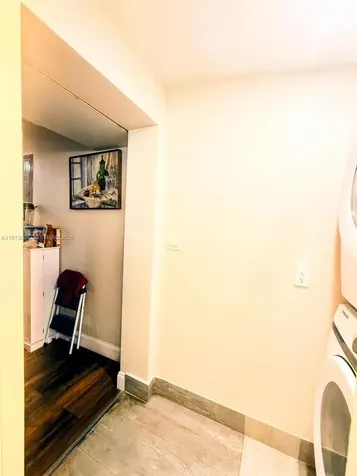 2281 NW 81st Terrace Miami FL 33147