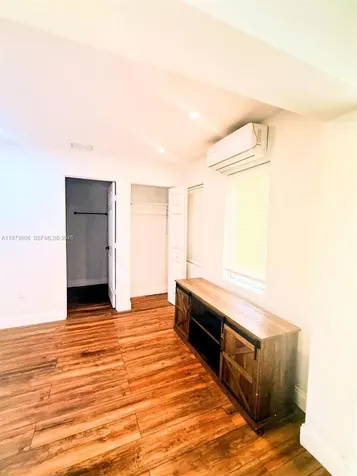 2281 NW 81st Terrace Miami FL 33147