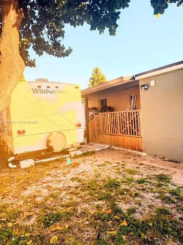 2281 NW 81st Terrace Miami FL 33147
