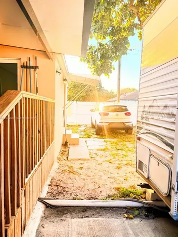 2281 NW 81st Terrace Miami FL 33147