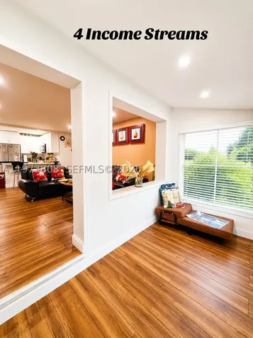 2281 NW 81st Terrace Miami FL 33147