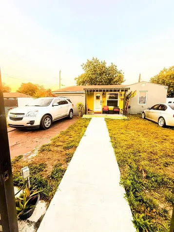 2281 NW 81st Terrace Miami FL 33147