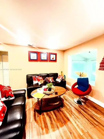 2281 NW 81st Terrace Miami FL 33147