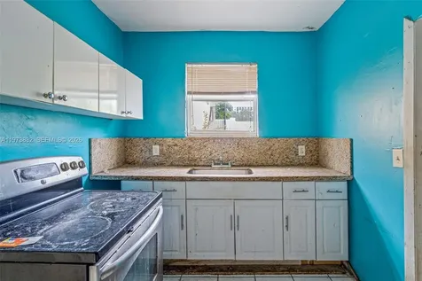 1045 SW 20th Avenue Miami FL 33135