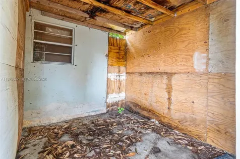1045 SW 20th Avenue Miami FL 33135