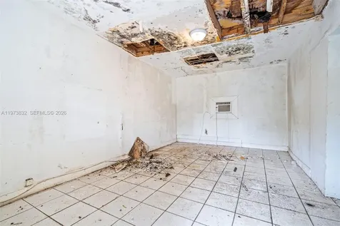 1045 SW 20th Avenue Miami FL 33135