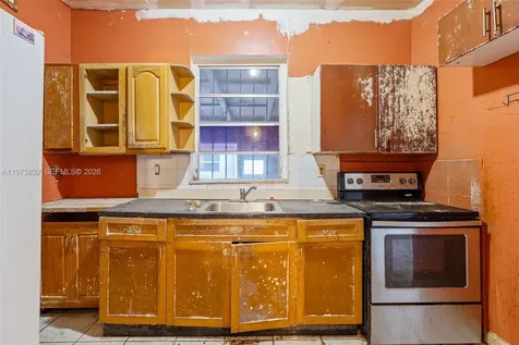 1045 SW 20th Avenue Miami FL 33135