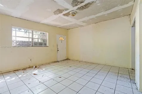1045 SW 20th Avenue Miami FL 33135