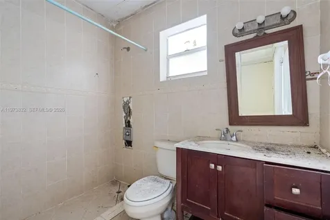 1045 SW 20th Avenue Miami FL 33135