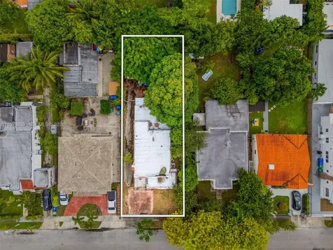 1045 SW 20th Avenue Miami FL 33135
