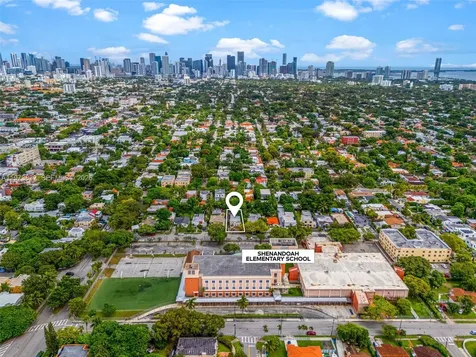 1045 SW 20th Avenue Miami FL 33135