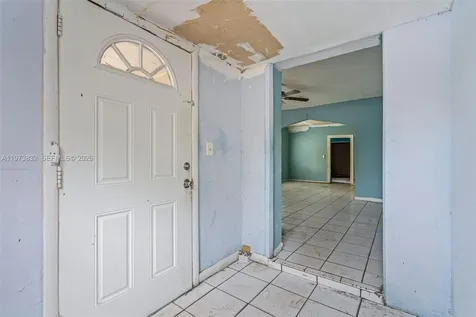 1045 SW 20th Avenue Miami FL 33135