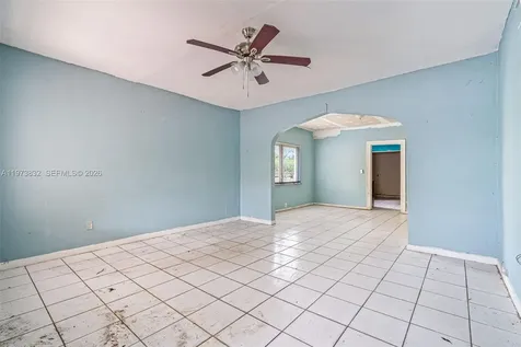 1045 SW 20th Avenue Miami FL 33135