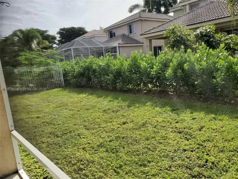 1527 Winterberry Weston FL 33327