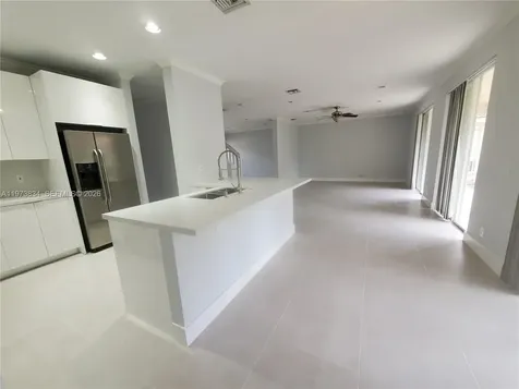 1527 Winterberry Weston FL 33327