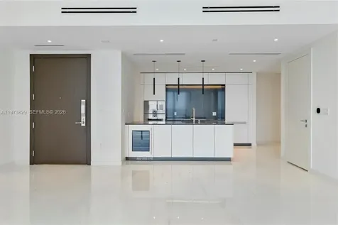 300 Biscayne Boulevard Way Miami FL 33131
