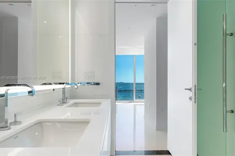 300 Biscayne Boulevard Way Miami FL 33131