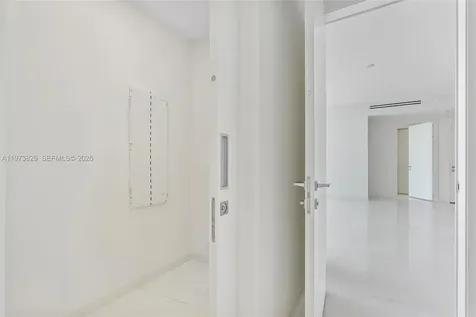 300 Biscayne Boulevard Way Miami FL 33131