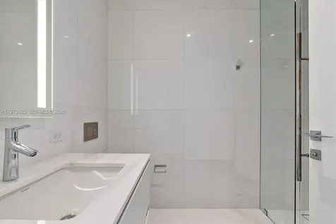 300 Biscayne Boulevard Way Miami FL 33131