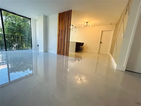 17021 N Bay Road Sunny Isles Beach FL 33160
