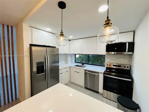 17021 N Bay Road Sunny Isles Beach FL 33160