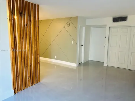 17021 N Bay Road Sunny Isles Beach FL 33160