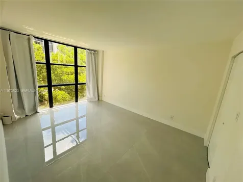 17021 N Bay Road Sunny Isles Beach FL 33160