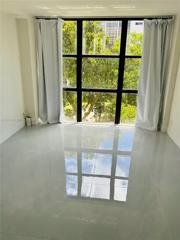 17021 N Bay Road Sunny Isles Beach FL 33160