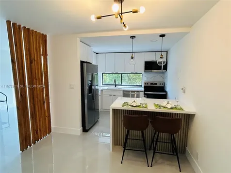 17021 N Bay Road Sunny Isles Beach FL 33160