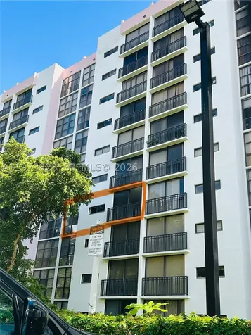 17021 N Bay Road Sunny Isles Beach FL 33160