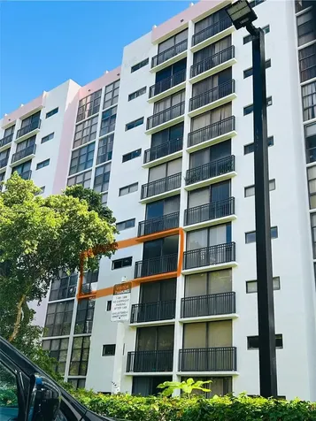 17021 N Bay Road Sunny Isles Beach FL 33160