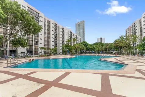 17021 N Bay Road Sunny Isles Beach FL 33160