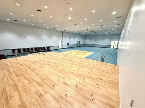 17021 N Bay Road Sunny Isles Beach FL 33160