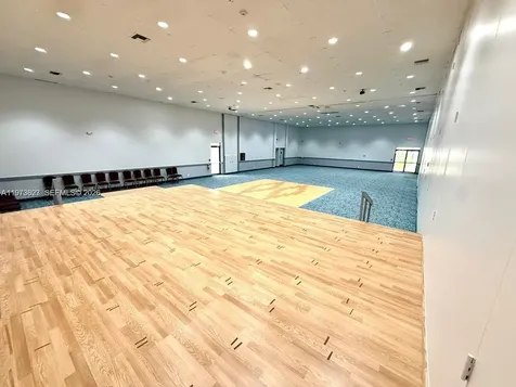 17021 N Bay Road Sunny Isles Beach FL 33160