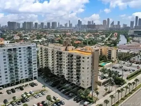 2903 N Miami Beach Boulevard North Miami Beach FL 33160
