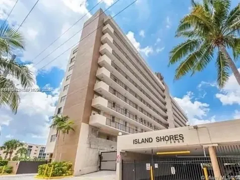 2903 N Miami Beach Boulevard North Miami Beach FL 33160