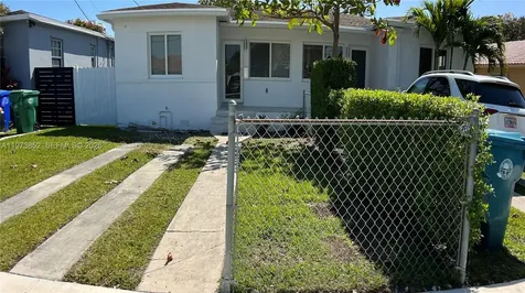 2800 SW 25th Street Miami FL 33133
