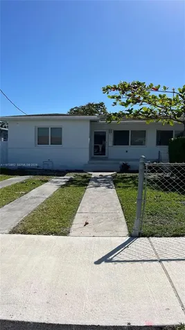2800 SW 25th Street Miami FL 33133