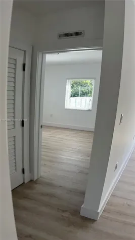 2800 SW 25th Street Miami FL 33133