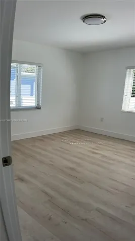 2800 SW 25th Street Miami FL 33133