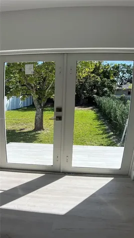2800 SW 25th Street Miami FL 33133