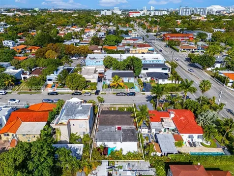 2220 SW 16th Terrace Miami FL 33145