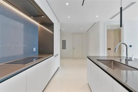 300 Biscayne Boulevard Way Miami FL 33131