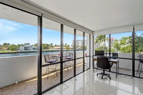 2017 S Ocean Drive Hallandale Beach FL 33009