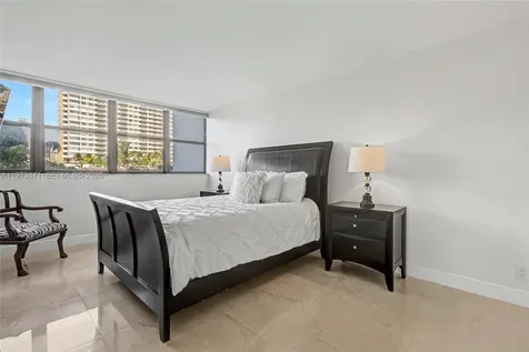 2017 S Ocean Drive Hallandale Beach FL 33009