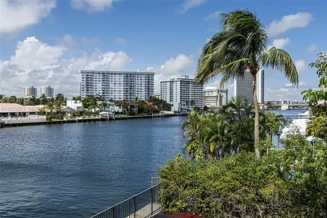 2017 S Ocean Drive Hallandale Beach FL 33009